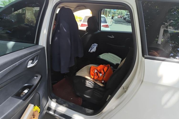 Used Baojun 730 2019 1.5T Manual Fashion Model 7-seater National V Left Rear Seat