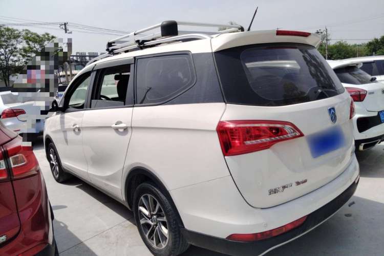Used Baojun 730 2019 1.5T Manual Fashion Model 7-seater National V Left Side