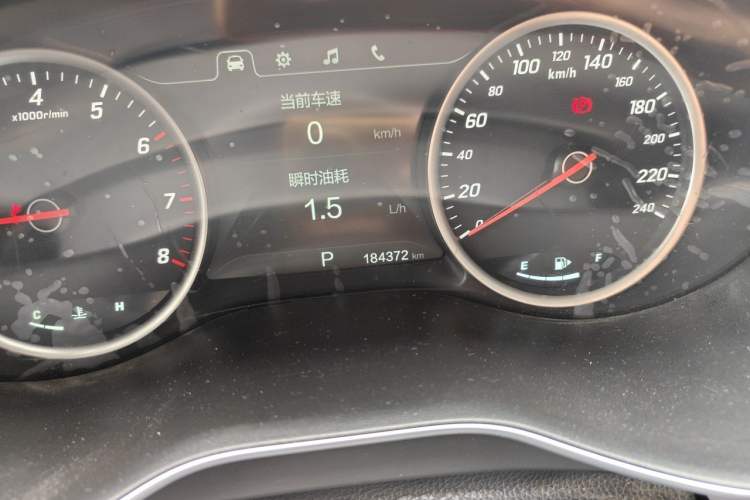 Used Baojun 730 2019 1.5T CVT Flagship Model 7 Seats China VI Emission Standard Odometer Close Up