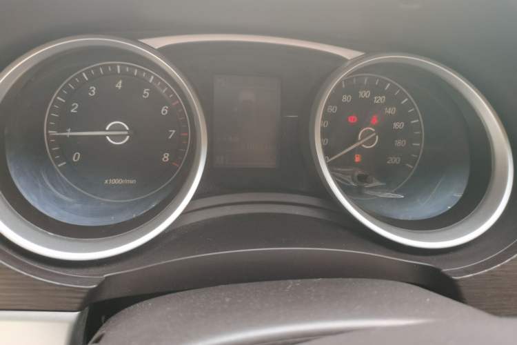 Used Baojun 730 2019 1.5L Manual Value Edition 7 Seats China VI Emission Standard Odometer Close Up