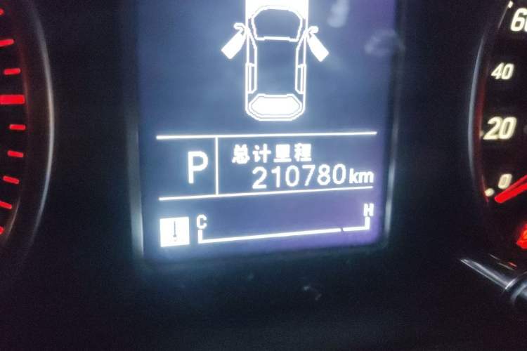 Used Baojun 730 2019 1.5T CVT Fashion Model 7 Seats China VI Emission Standard Odometer Close Up