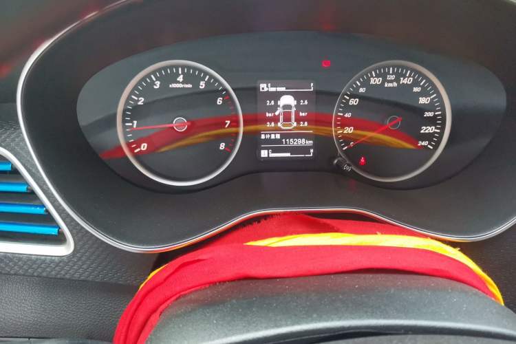 Used Baojun 730 2019 1.5L Manual Fashion Model 7-seater China VI Odometer Close Up