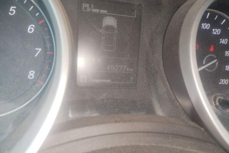 Used Baojun 730 2019 1.5L Manual Value Edition 7 Seats China VI Emission Standard Odometer Close Up