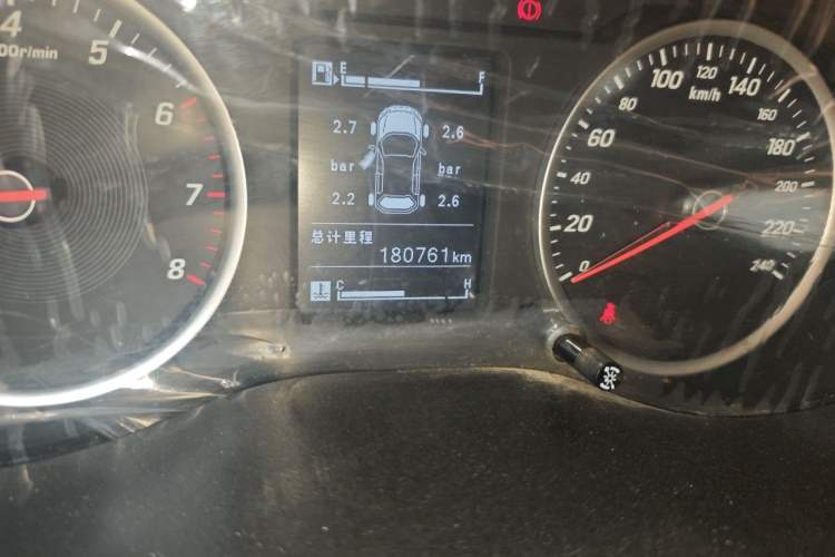 Used Baojun 730 2019 1.5L Manual Fashion Model 7-seater China VI Odometer Close Up