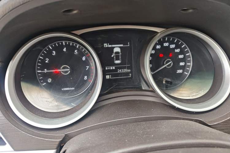 Used Baojun 730 2019 1.5L Manual Value Edition 7 Seats China VI Emission Standard Odometer Close Up