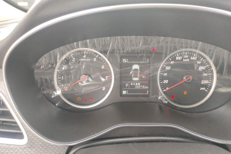Used Baojun 730 2019 1.5T CVT Fashion Model 7 Seats China VI Emission Standard Odometer Close Up