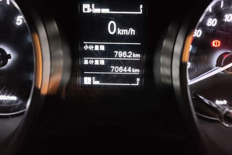 Used Baojun 730 2019 1.5L Manual Value Edition 7 Seats China VI Emission Standard Odometer Close Up
