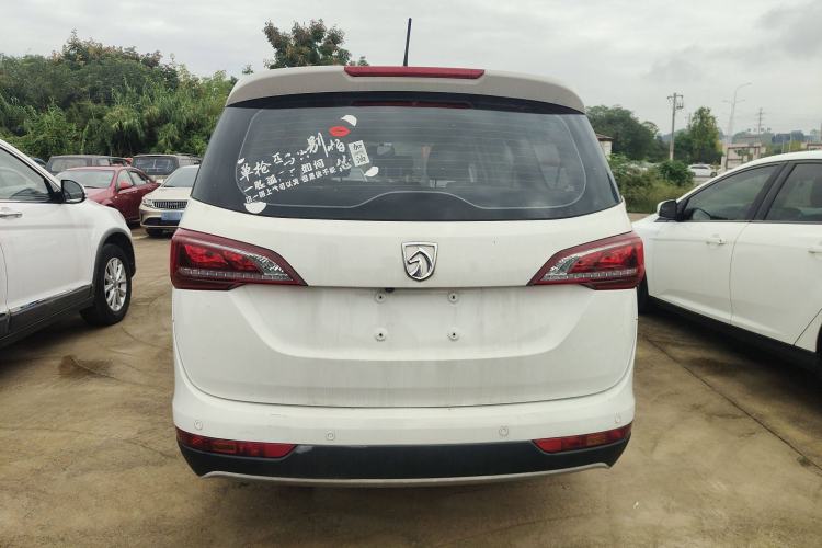 Used Baojun 730 2019 1.5T CVT Fashion Model 7 Seats China V Emission Standard Rear