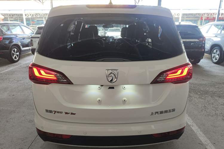 Used Baojun 730 2019 1.5T Manual Fashion Model 7-seater China VI Rear