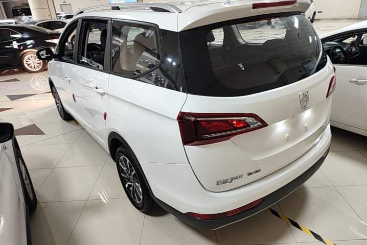 Used Baojun 730 2019 1.5T Manual Fashion Model 7-seater National V Rear Left 45 Deg