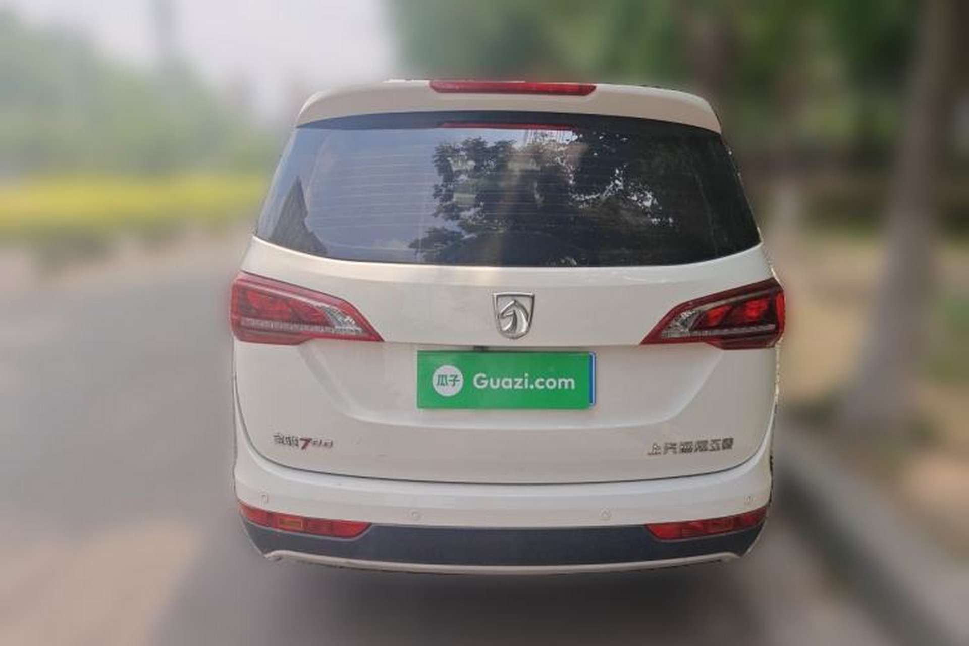 Used Baojun 730 2019 1.5L Manual Fashion Model 7-seater China VI Rear