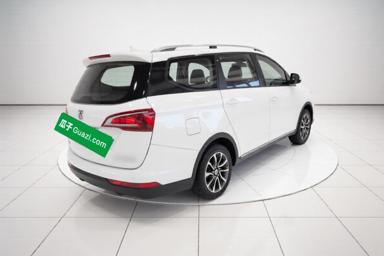 Used Baojun 730 2019 1.5L Manual Fashion Model 7-seater China VI Rear Right 45 Deg