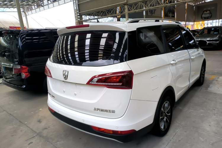 Used Baojun 730 2019 1.5T CVT Fashion Model 7 Seats China V Emission Standard Rear Right 45 Deg