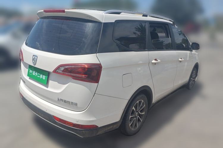 Used Baojun 730 2019 1.5T Manual Fashion Model 7-seater China VI Rear Right 45 Deg