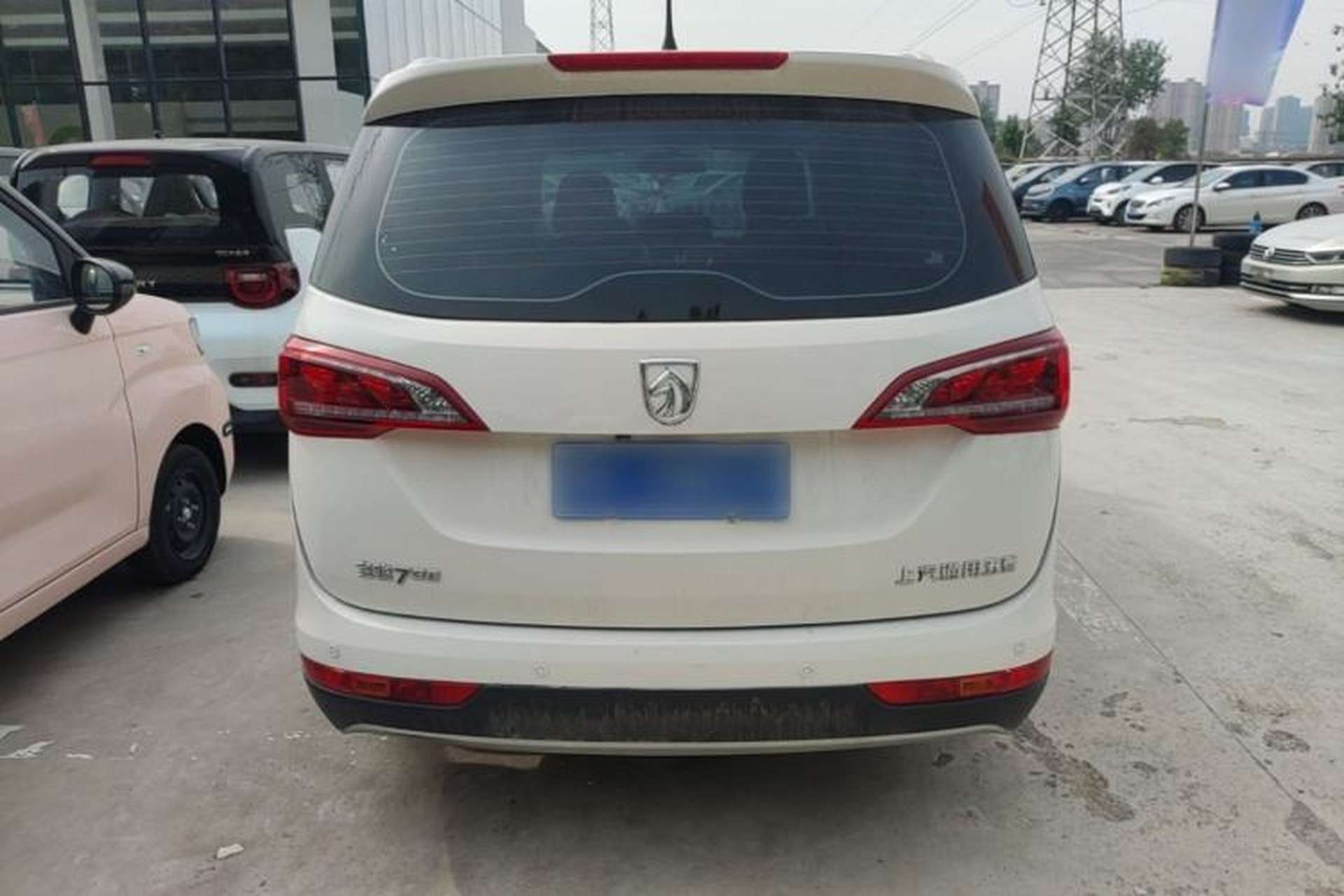 Used Baojun 730 2019 1.5T CVT Fashion Model 7 Seats China V Emission Standard Rear