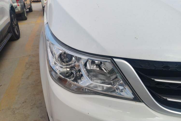 Used Baojun 730 2019 1.5L Manual Value Edition 7 Seats China VI Emission Standard Right Front Headlight