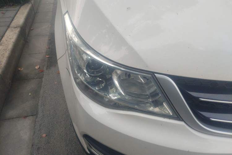 Used Baojun 730 2019 1.5L Manual Value Edition 7 Seats China VI Emission Standard Right Front Headlight