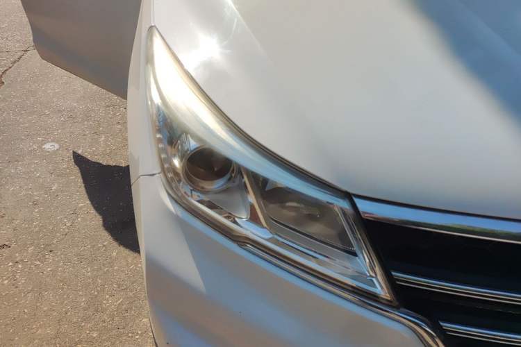 Used Baojun 730 2019 1.5T CVT Flagship Version 7 Seats China V Emission Standard Right Front Headlight