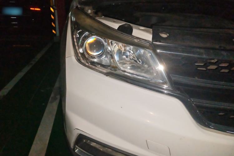 Used Baojun 730 2019 1.5L Manual Fashion Model 7-seater China VI Right Front Headlight
