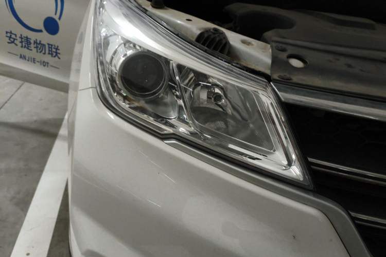 Used Baojun 730 2019 1.5L Manual Fashion Model 7-seater National V Right Front Headlight