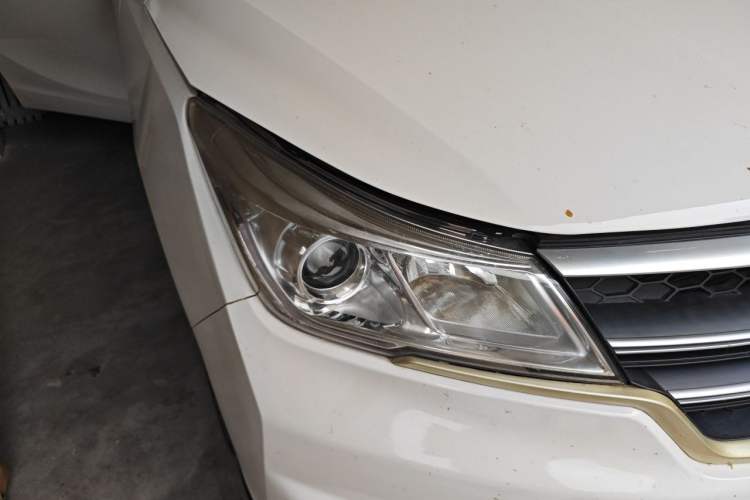 Used Baojun 730 2019 1.5T CVT Fashion Model 7 Seats China VI Emission Standard Right Front Headlight