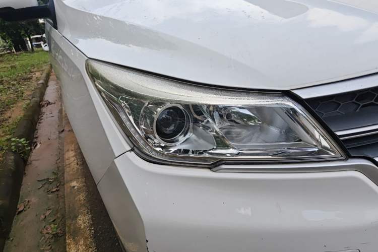Used Baojun 730 2019 1.5L Manual Fashion Model 7-seater National V Right Front Headlight