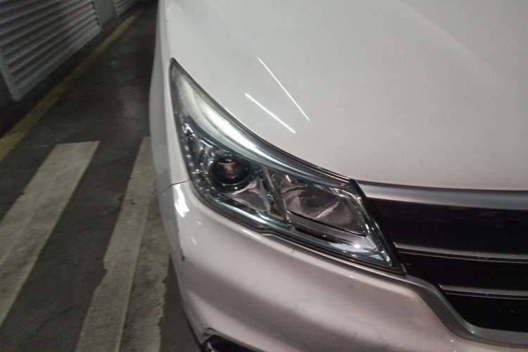 Used Baojun 730 2019 1.5T CVT Fashion Model 7 Seats China V Emission Standard Right Front Headlight