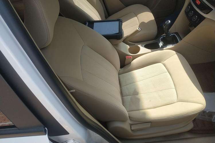 Used Baojun 730 2019 1.5L Manual Value Edition 7 Seats China VI Emission Standard Right Front Seat