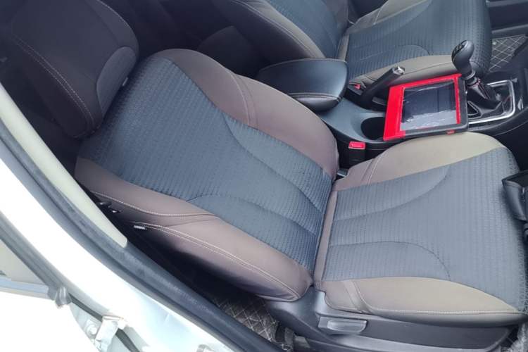 Used Baojun 730 2019 1.5L Manual Fashion Model 7-seater China VI Right Front Seat