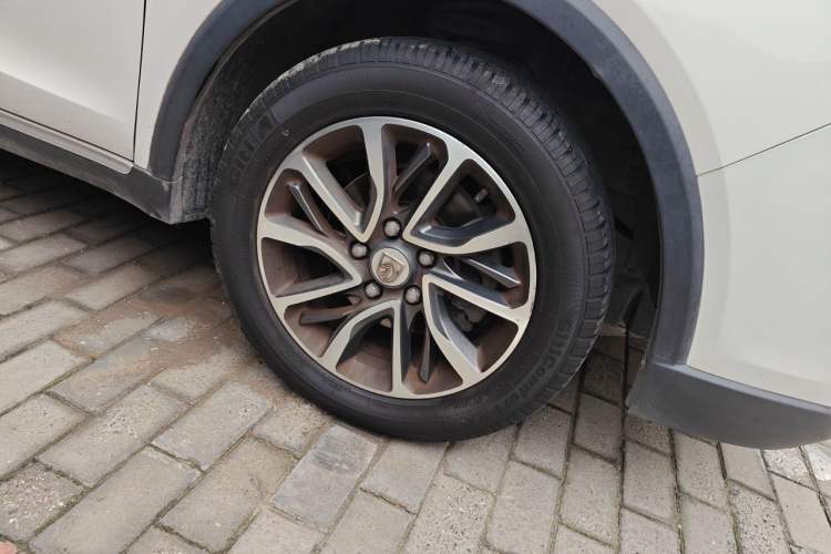 Used Baojun 730 2019 1.5T CVT Flagship Model 7 Seats China VI Emission Standard Right Front Wheel Hub