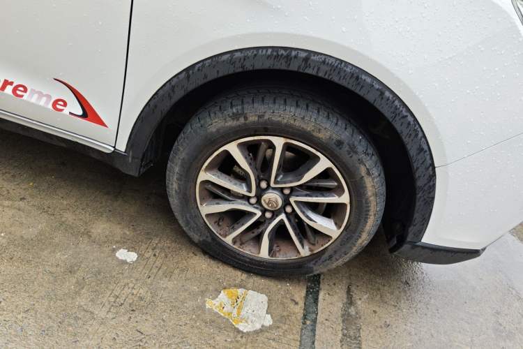 Used Baojun 730 2019 1.5T CVT Fashion Model 7 Seats China VI Emission Standard Right Front Wheel Hub