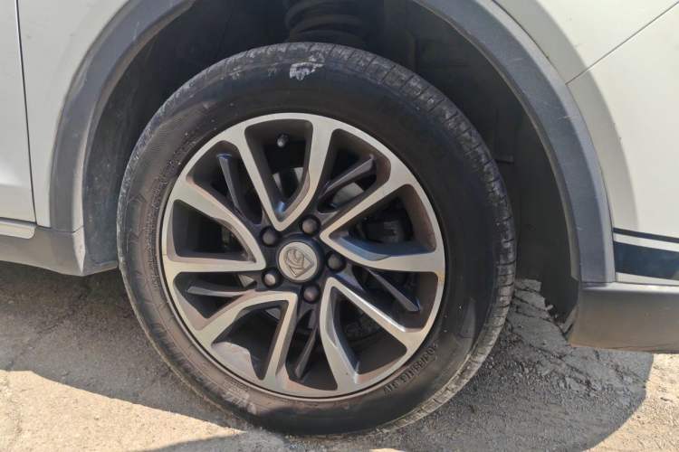 Used Baojun 730 2019 1.5L Manual Fashion Model 7-seater National V Right Front Wheel Hub
