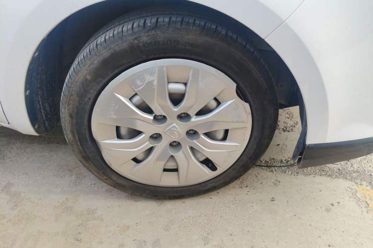 Used Baojun 730 2019 1.5L Manual Value Edition 7 Seats China VI Emission Standard Right Front Wheel Hub