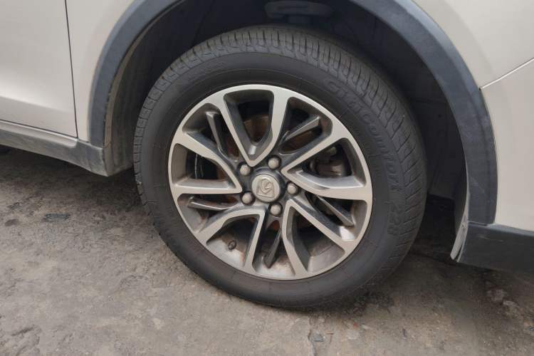 Used Baojun 730 2019 1.5L Manual Fashion Model 7-seater National V Right Front Wheel Hub