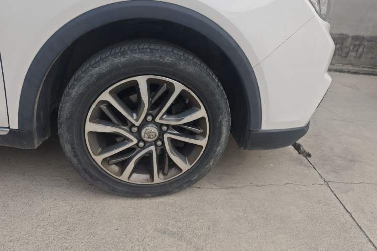 Used Baojun 730 2019 1.5L Manual Fashion Model 7-seater National V Right Front Wheel Hub