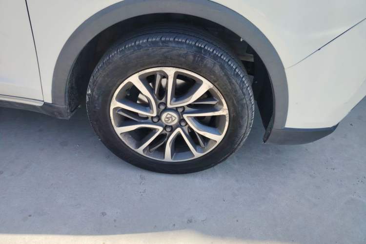 Used Baojun 730 2019 1.5T CVT Fashion Model 7 Seats China VI Emission Standard Right Front Wheel Hub