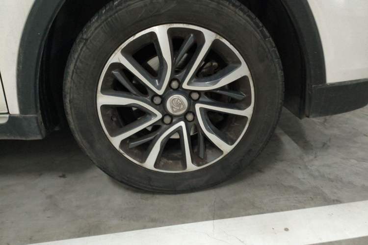 Used Baojun 730 2019 1.5L Manual Fashion Model 7-seater National V Right Front Wheel Hub