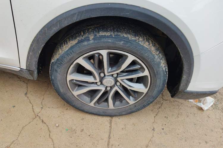 Used Baojun 730 2019 1.5L Manual Fashion Model 7-seater National V Right Front Wheel Hub