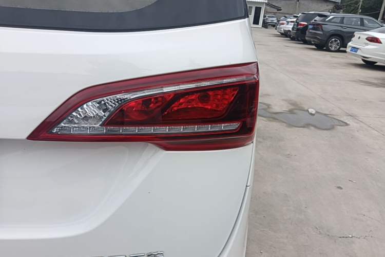 Used Baojun 730 2019 1.5T CVT Fashion Model 7 Seats China V Emission Standard Right Rear Taillight