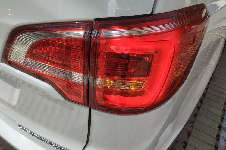 Used Baojun 730 2019 1.5L Manual Value Edition 7 Seats China VI Emission Standard Right Rear Taillight