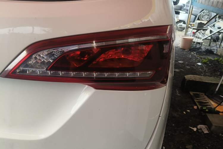 Used Baojun 730 2019 1.5T CVT Fashion Model 7 Seats China VI Emission Standard Right Rear Taillight
