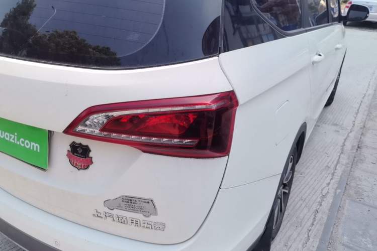 Used Baojun 730 2019 1.5L Manual Fashion Model 7-seater China VI Right Rear Taillight