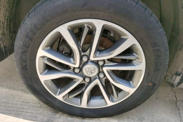 Used Baojun 730 2019 1.5T CVT Fashion Model 7 Seats China V Emission Standard Right Rear Wheel Hub