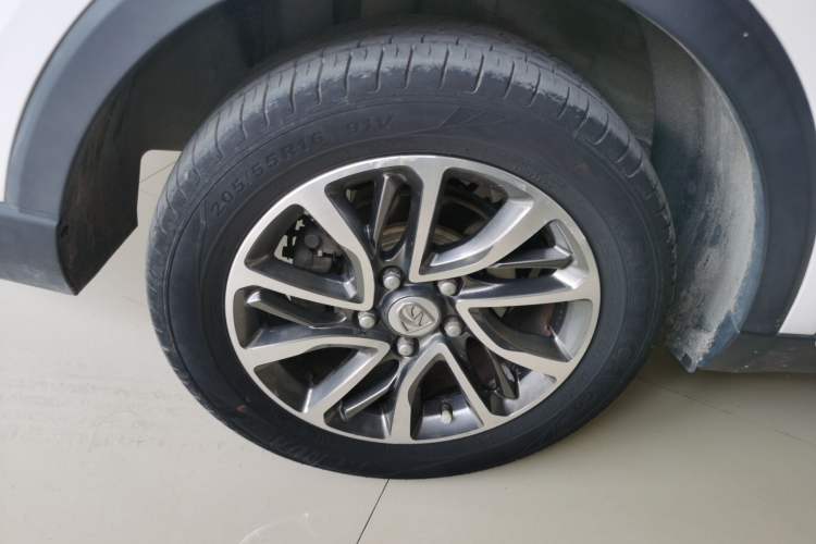 Used Baojun 730 2019 1.5T CVT Fashion Model 7 Seats China V Emission Standard Right Rear Wheel Hub