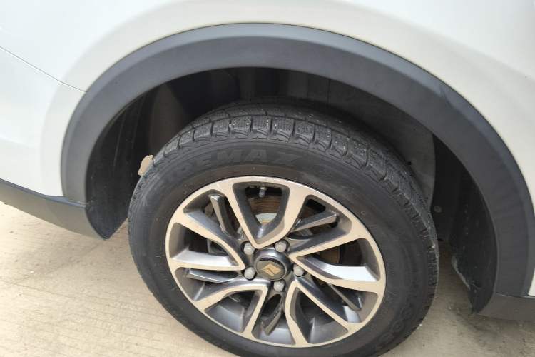 Used Baojun 730 2019 1.5T CVT Fashion Model 7 Seats China V Emission Standard Right Rear Wheel Hub