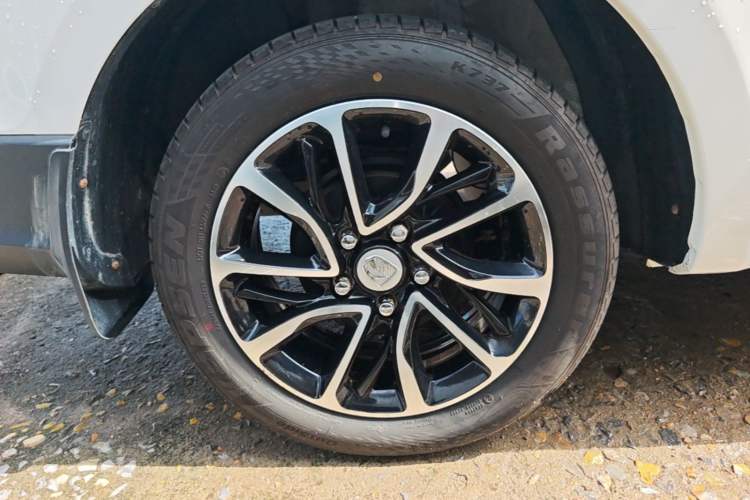 Used Baojun 730 2019 1.5L Manual Value Edition 7 Seats China VI Emission Standard Right Rear Wheel Hub