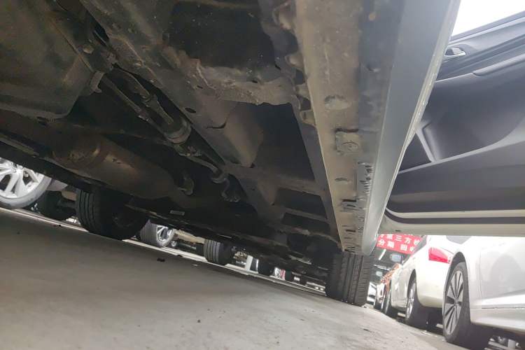 Used Baojun 730 2019 1.5T CVT Flagship Model 7 Seats China VI Emission Standard Right Side Sill