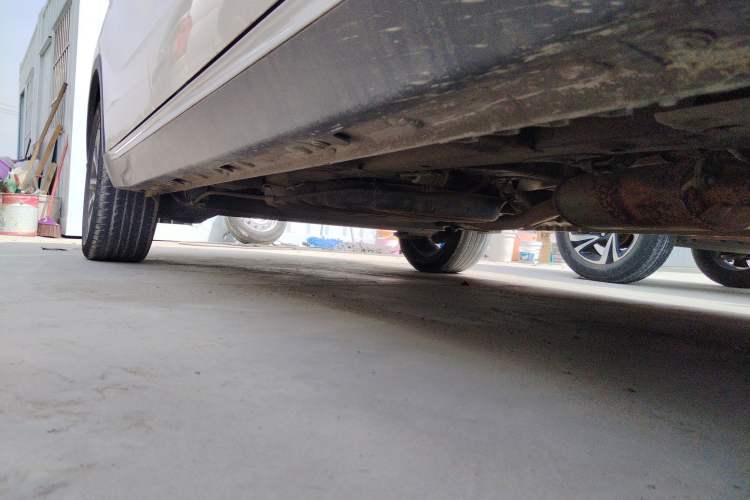 Used Baojun 730 2019 1.5T Manual Fashion Model 7-seater National V Right Side Sill