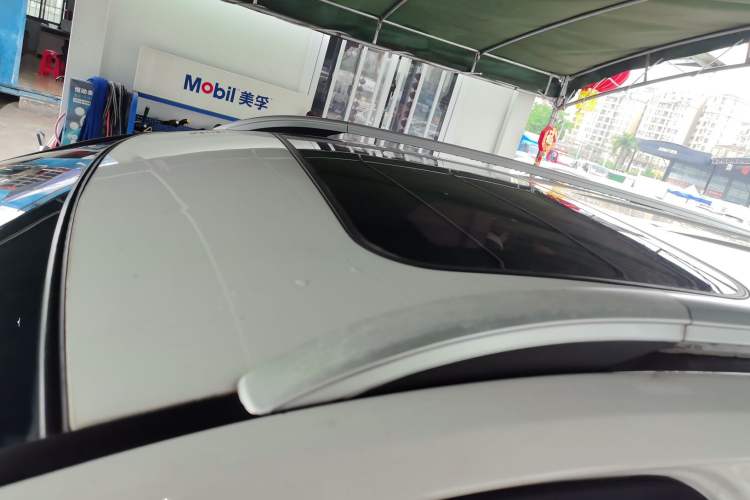 Used Baojun 730 2019 1.5T CVT Flagship Model 7 Seats China VI Emission Standard Roof