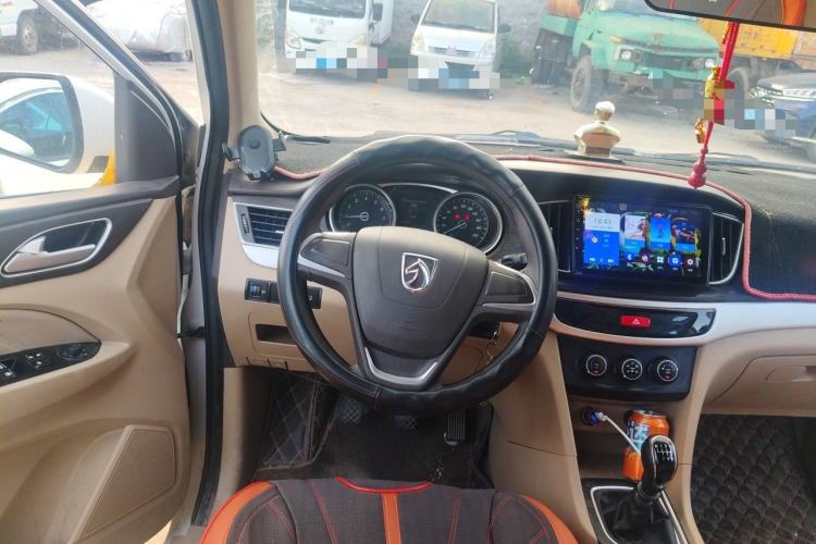 Used Baojun 730 2019 1.5L Manual Value Edition 7 Seats China VI Emission Standard Steering Wheel